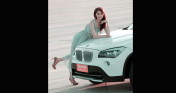 Người đẹp "thả dáng" bên BMW X1