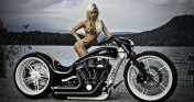 Thunderbike R-Odynamic và người đẹp sexy