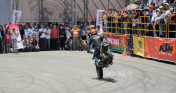 Trình diễn môtô mạo hiểm tại Việt Nam